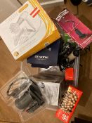 A SELECTION OF ELECTRICAL ITEMS TO INCLUDE A BOXED GT STONE ULTRA SONIC CLEANER, MINI AIR