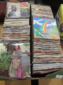 A TRAY OF APPROX 400 7