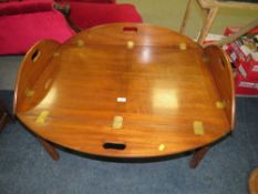 A 20TH CENTURY MAHOGANY DUMB WAITER