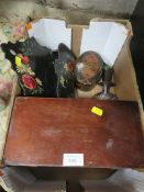 A TRAY OF TREEN TO INCLUDE A MAHOGANY TYPE TEA CADDY