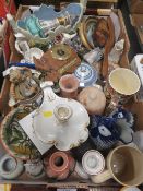 A TRAY OF ASSORTED VINTAGE CERAMICS ETC