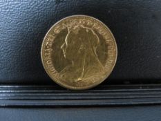 QUEEN VICTORIA VEILED HEAD 1900 HALF SOVEREIGN