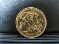 QUEEN ELIZABETH II 2004 HALF SOVEREIGN