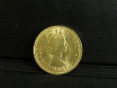 QUEEN ELIZABETH II 1958 SOVEREIGN