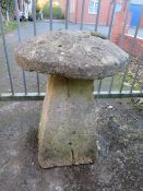 A LARGE ANTIQUE SANDSTONE STADDLE STONE, H 82 cm