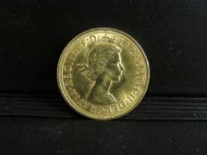 QUEEN ELIZABETH II 1962 SOVEREIGN
