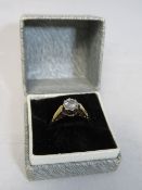 A LADIES DIAMOND SOLITAIRE RING, stone approximately 0.28 ct, marked 18ct & Plat