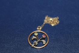 AN EDWARDIAN STYLE 9CT GOLD GEM SET PENDANT, set on a modern fine 9k chain, approx weight 1.8g,
