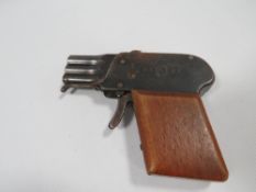 VINTAGE DOUBLE BARRELLED STARTER PISTOL