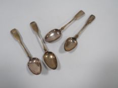 FOUR HALLMARKED SILVER FIDDLE PATTERN TEA SPOONS