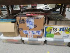 LARGE QUANTITY OF BOOKS TO INCLUDE HARDBACK ILLUSTRATED WAR EXAMPLES