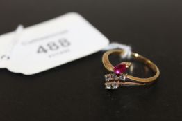 A 9 CARAT GOLD DRESS RING approx weight 2.3g RING SIZE R