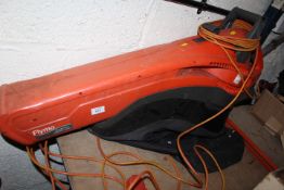 A FLYMO LEAF GARDEN VACUUM / BLOWER