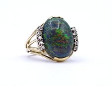Opal Goldring 585/000 mit 10 Brillanten zus. 0,10ct., 6,3g., RG 53, Opal ca. 19x 14mm