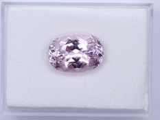 Oval facc. Kunzit, 11,9ct., 16,2x11,6x8,8mm