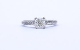 Princess Cut Ring - Verlobungsring , Princess 1,0ct., und 47 kl. Diamanten si, G-H, WG 18K "Tacori"