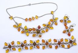 Bernstein Schmuckset, versilbert, Ohrringe, Armband und Collier