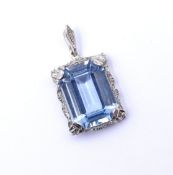 Art Deco Anhänger mit Topas, Silber 835/000, L. 3,2cm, 6,7g.