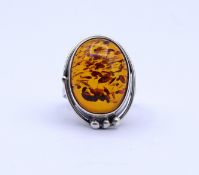 Ring mit Bernstein Cabochon, Silber 925/000, 6,9g., RG 55