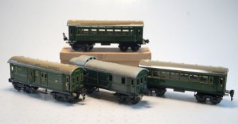 Märklin 1929ff, Gebr. Märklin & Cie., G.m.b.H. Göppingen: Sammlung von 4 märklin-Wagen, Spur 0