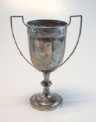 Grosser Pokal mit Lotos und Kirschblütenfries China 19. JH.