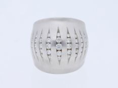 Ring mit 85 Diamanten in 750 Weißgold