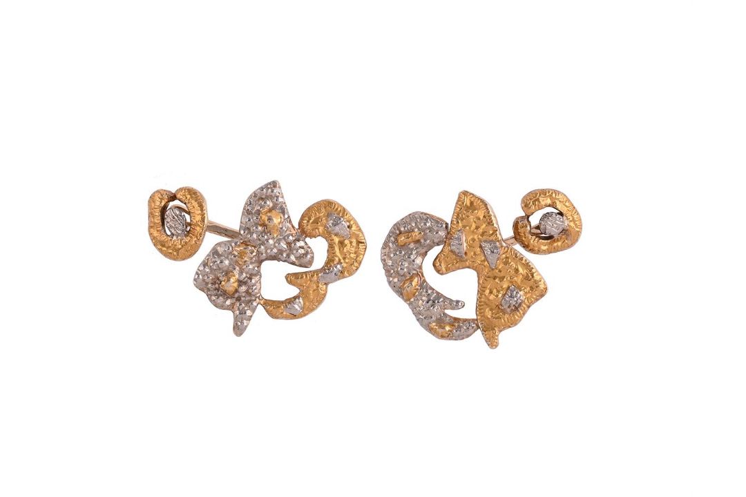 LISA SOTILIS, A PAIR OF ABSTRACT CUFFLINKS