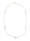 A FRESHWATER CULTURED PEARL AND 18 CARAT GOLD CHAIN NECKLACE