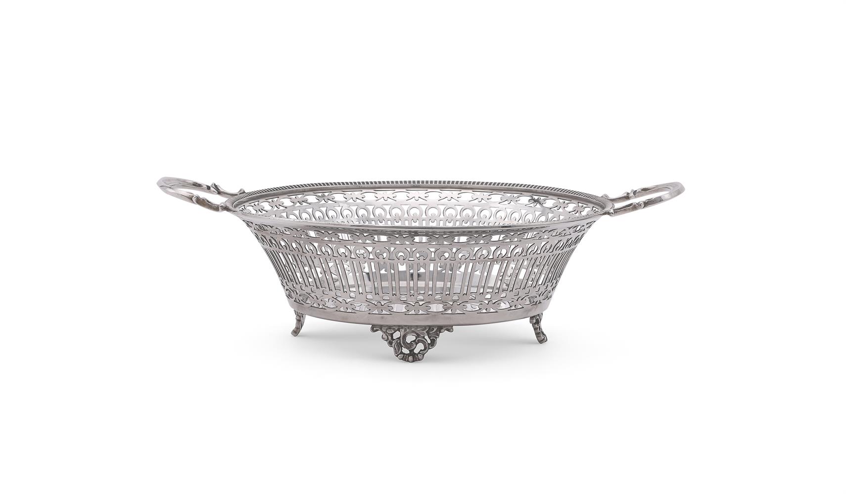 A SILVER CIRCULAR TWIN HANDLED BASKET - Image 2 of 3