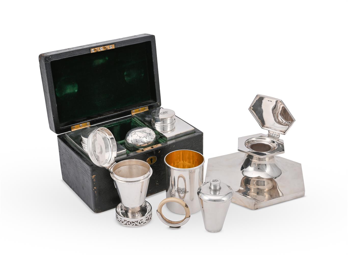 Y A SILVER HEXAGONAL CAPSTAN INKWELL
