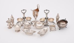 A COLLECTION OF SILVER ITEMS