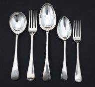 A COLLECTION OF SILVER OLD ENGLISH PATTERN FLATWARE
