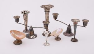Y A COLLECTION OF SILVER ITEMS