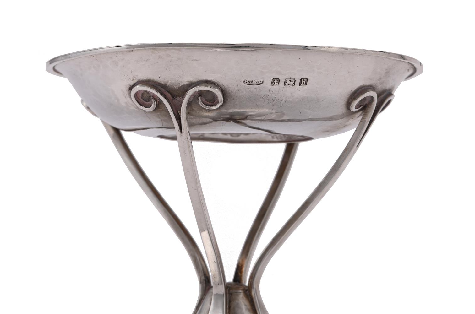 AN EDWARDIAN SILVER PEDESTAL BOWL - Image 5 of 5