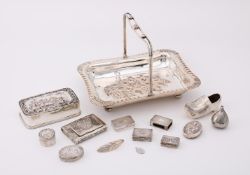 A COLLECTION OF SILVER ITEMS