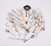 A COLLECTION OF SILVER FLATWARE