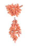 Y A MID 19TH CENTURY CORAL BROOCH AND PENDENT SUITE, CIRCA 1850