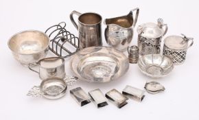 A COLLECTION OF SILVER ITEMS
