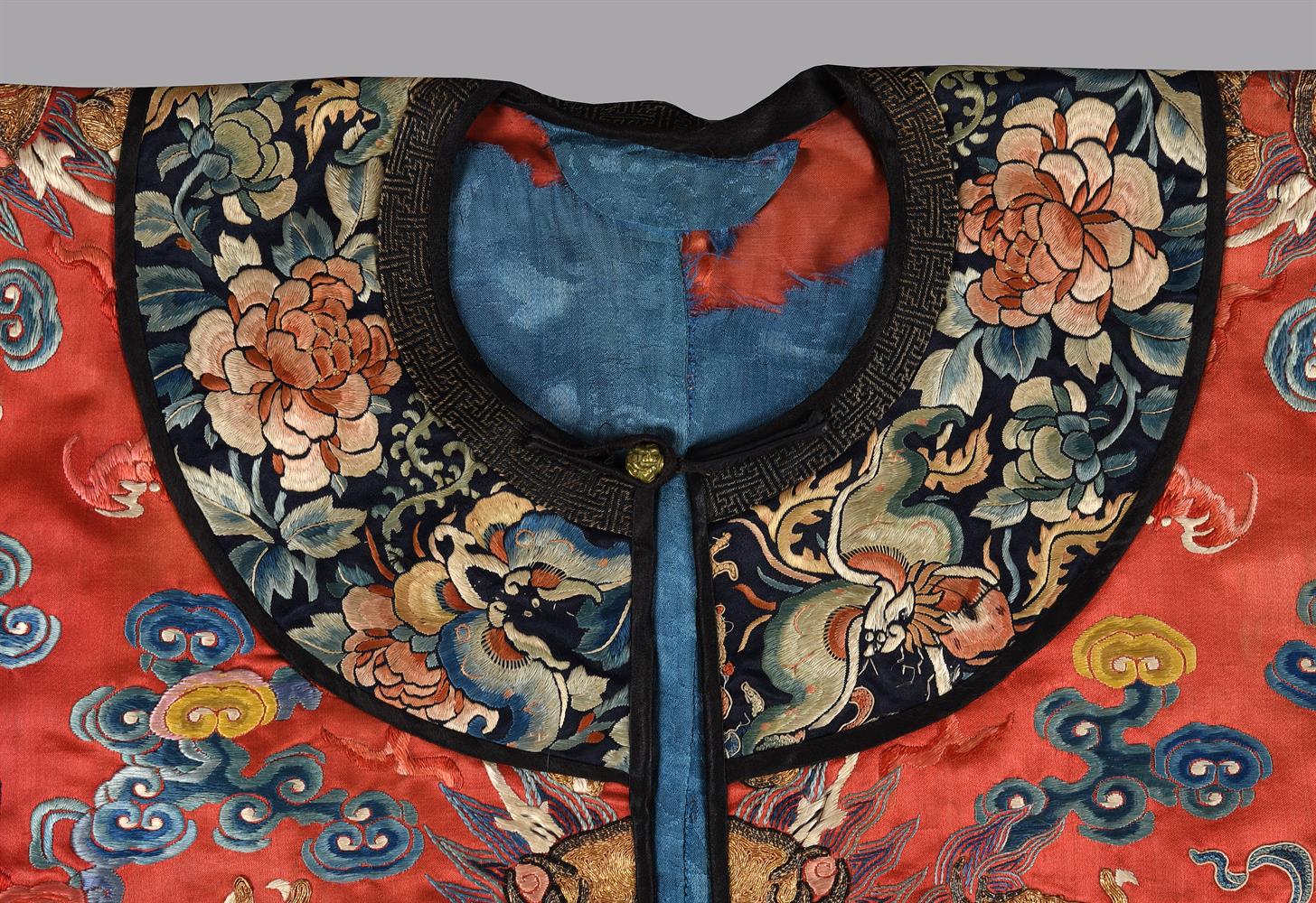 An attractive front opening dragon jacket - Image 7 of 11