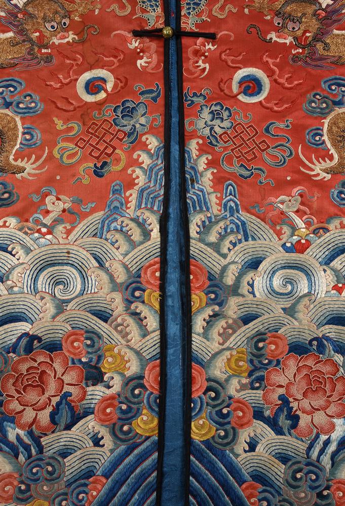 An attractive front opening dragon jacket - Image 4 of 11