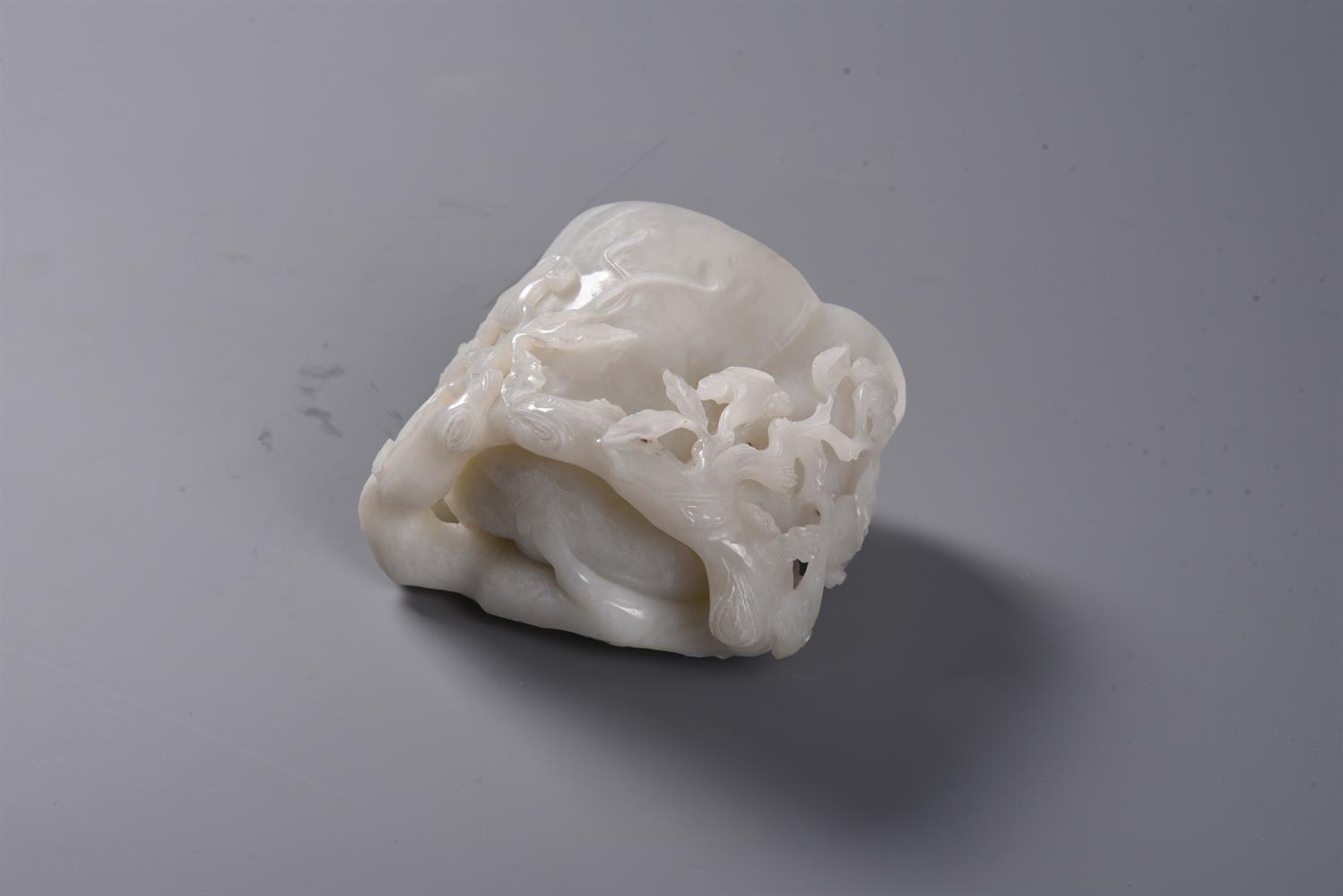 A Chinese white jade 'Lingzhi' brush washer - Image 6 of 6