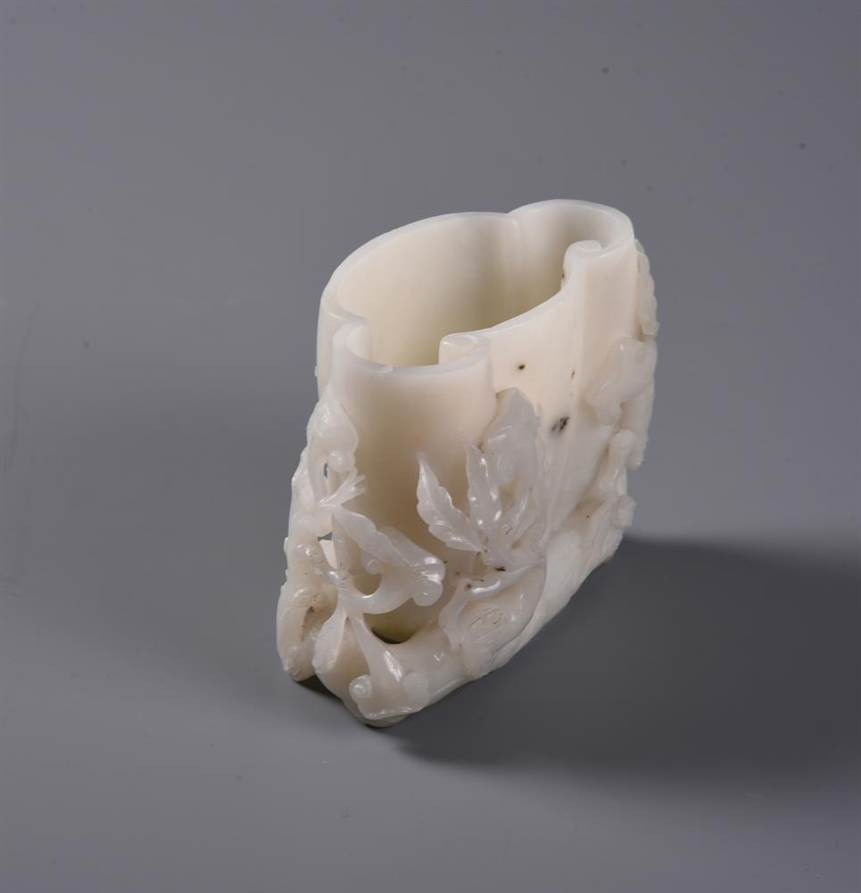 A Chinese white jade 'Lingzhi' brush washer - Image 5 of 6