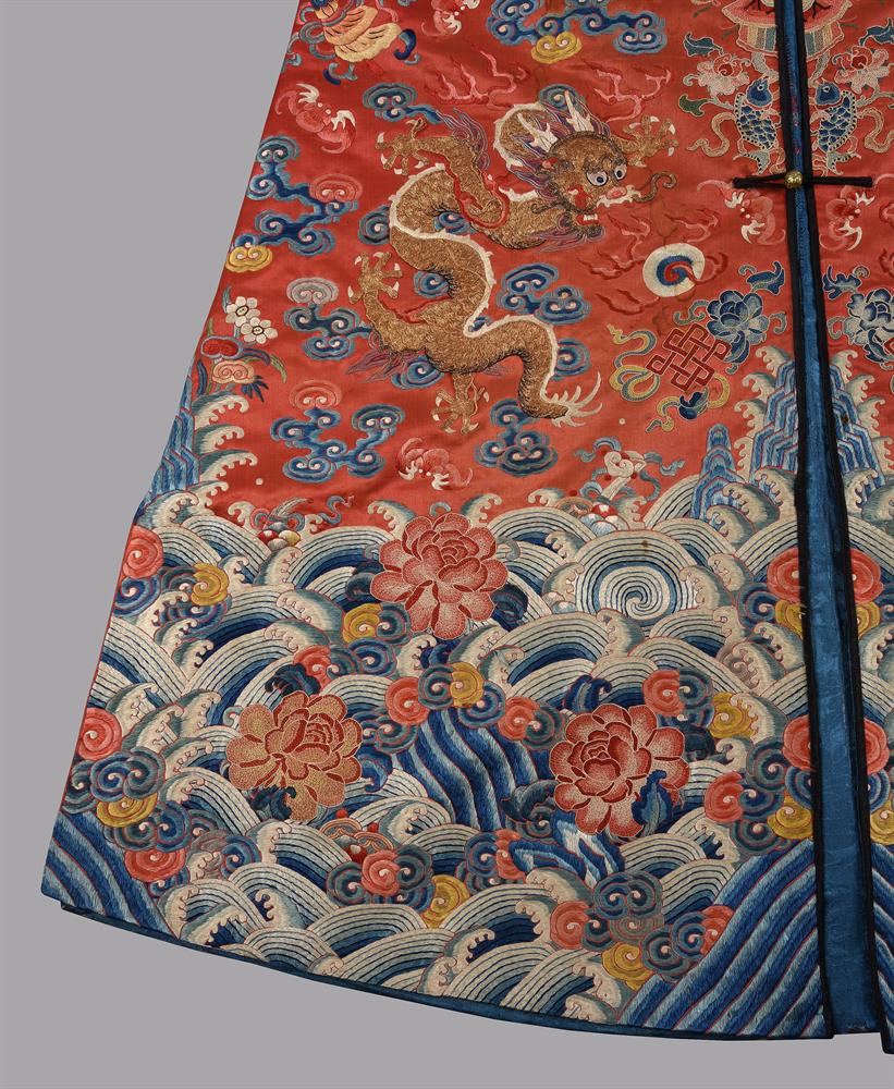 An attractive front opening dragon jacket - Image 3 of 11