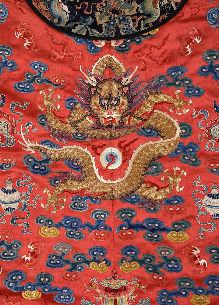 An attractive front opening dragon jacket - Image 10 of 11