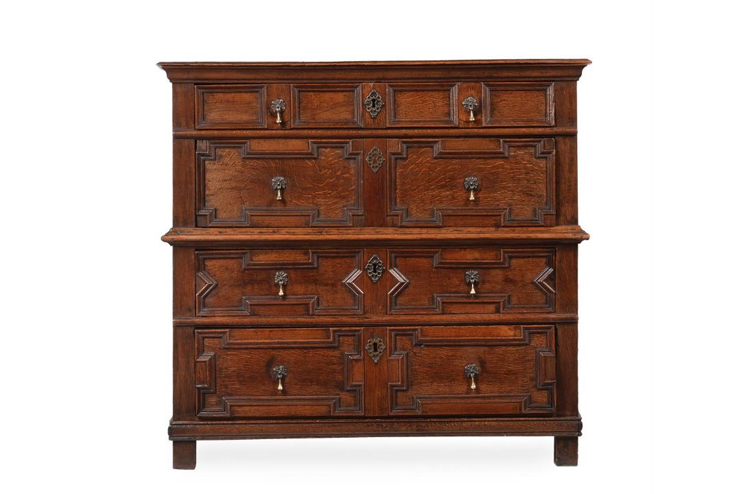 A CHARLES II OAK CHEST OF DRAWERS, LATE 17TH CENTURY - Image 2 of 4