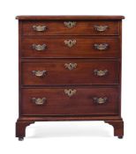 A GEORGE III MAHOGANY CHEST OF DRAWERS, CIRCA 1780