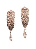 A PAIR OF ANTIQUE GOLD AND PEARL EAR PENDANTS