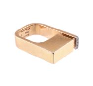 REY URBAN FOR AGE FAUSING, A 1970S DANISH DIAMOND SET RING