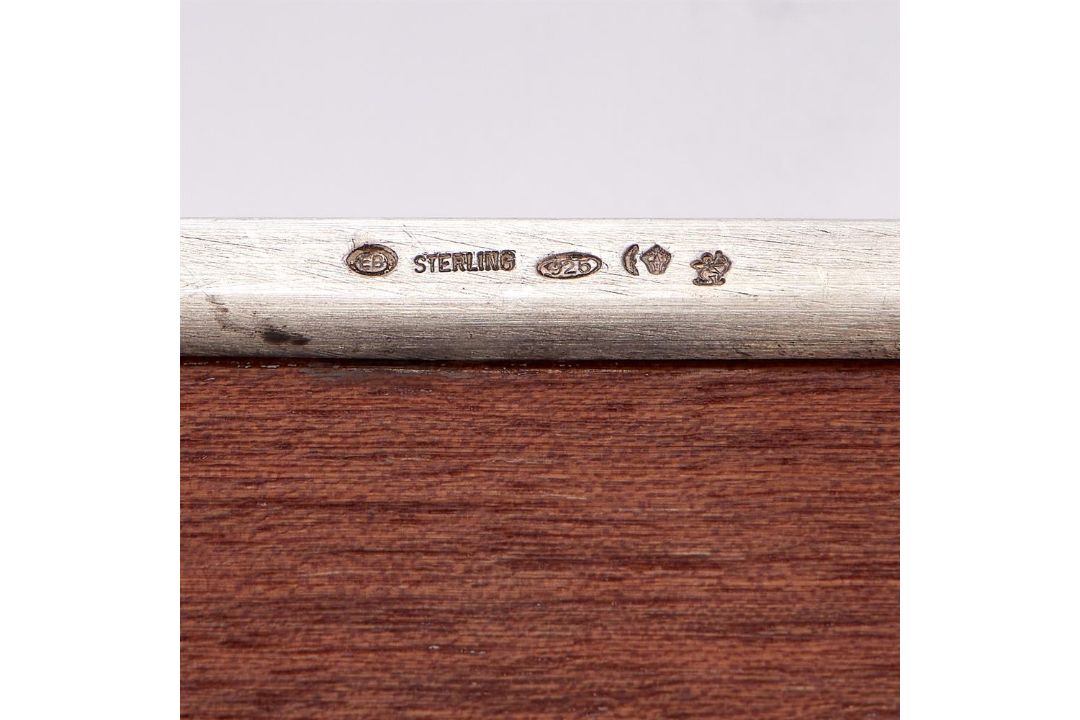 A GERMAN SILVER COLOURED MOUNTED RECTANGULAR CIGAR BOX - Image 2 of 2