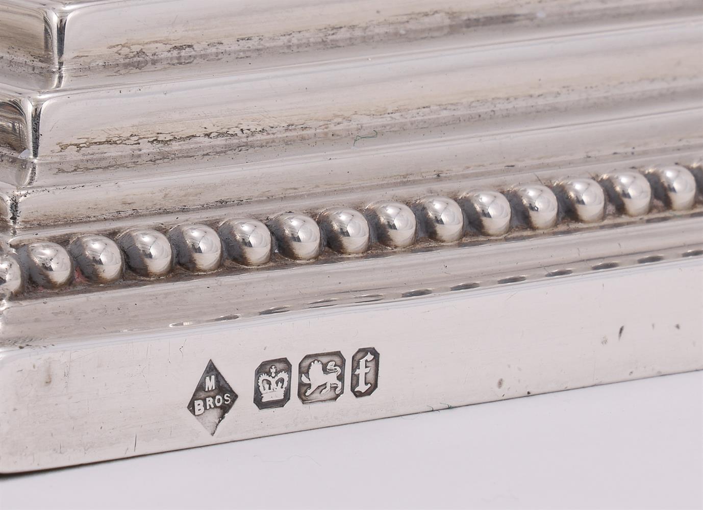 A PAIR OF VICTORIAN SILVER CORINTHIAN CANDLESTICKS - Image 3 of 3